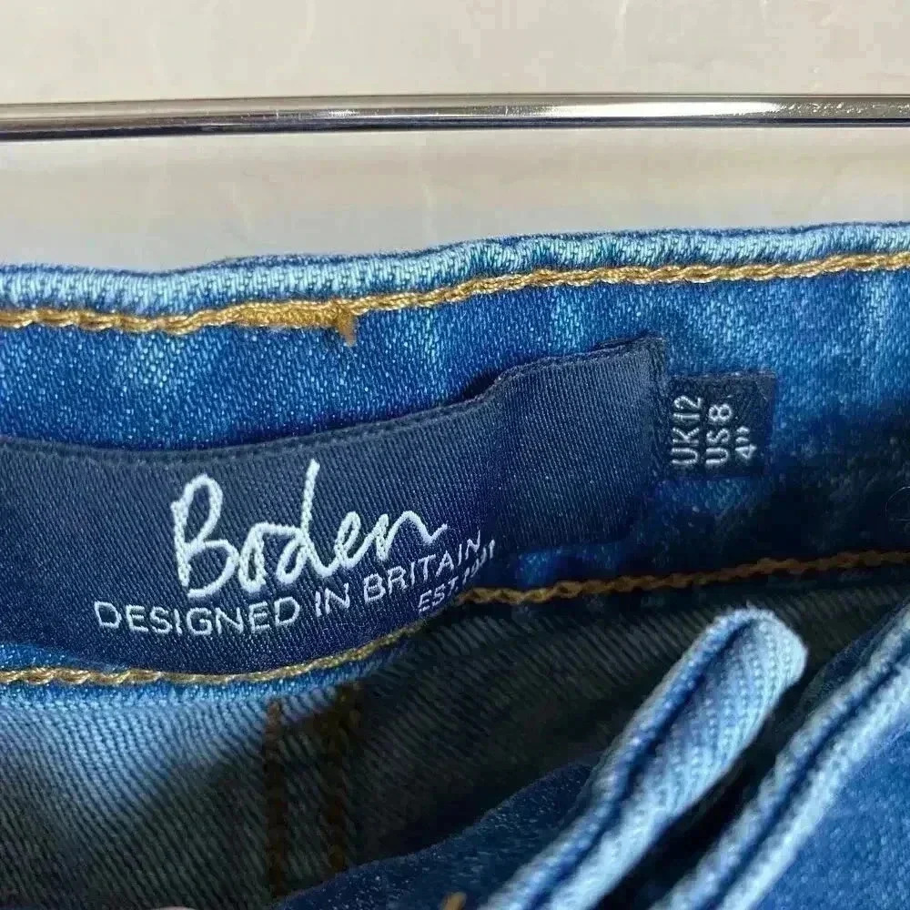 Boden Salcombe Denim Shorts 4"‎ Inseam Frayed Hem Medium Blue Wash Cotton 8 NWT - Picture 9 of 9